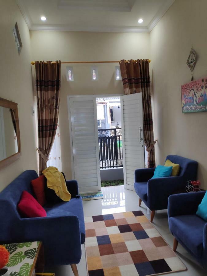 Homestay Wahyudi 1 syariah Tlekung Luaran gambar